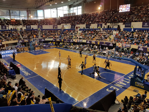 Gimnasio Olímpico Juan de la Barrera