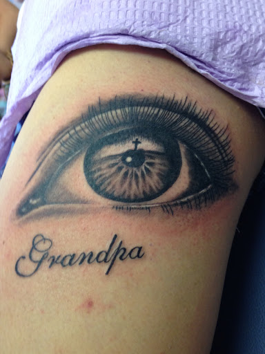 Tattoo Shop «Cherokee Creek Tattoo», reviews and photos, 32449 Ford Rd, Garden City, MI 48135, USA