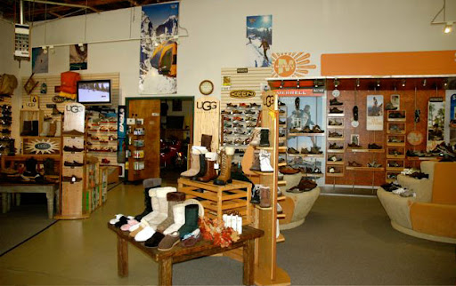 Clothing Store «Sonoma Outfitters», reviews and photos, 2412 Magowan Dr, Santa Rosa, CA 95405, USA