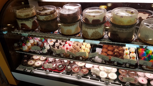 Bakery «Romana Cake House», reviews and photos, 900 Hover St, Longmont, CO 80501, USA