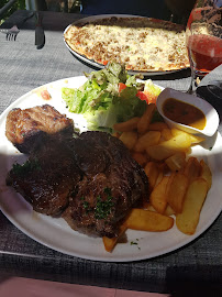 Plats et boissons du Restaurant Le Relais Des Mailles à Laveyron - n°19