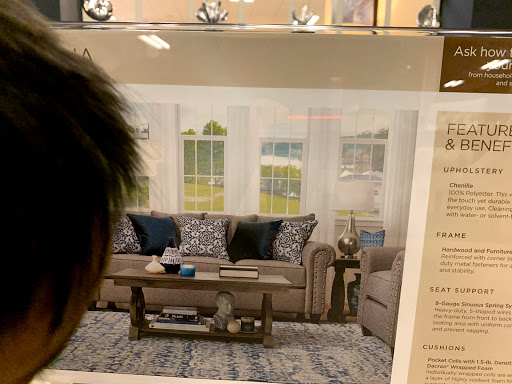 Furniture Store «Raymour & Flanigan Furniture and Mattress Store», reviews and photos, 110 S West End Blvd, Quakertown, PA 18951, USA