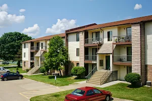 Pikeview Manor Apartments image