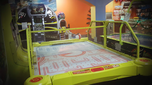 Miniature Golf Course «Golfland», reviews and photos