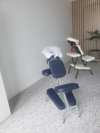 Les Portes de l Eveil : massage, shiatsu, amma assis, kobido, Chi Nei Tsang