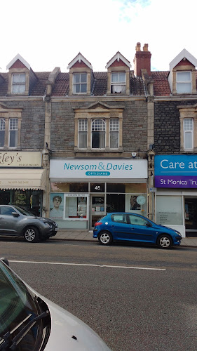 Reviews of Bayfields at Newsom & Davies in Bristol - Optician