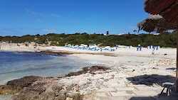 Cala Binibeca'in fotoğrafı küçük koy ile birlikte