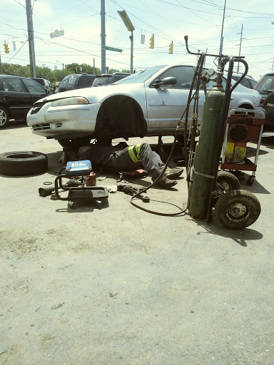 Car Dealer «Golden Rule Auto Sales», reviews and photos, 3401 N Arlington Ave, Indianapolis, IN 46218, USA