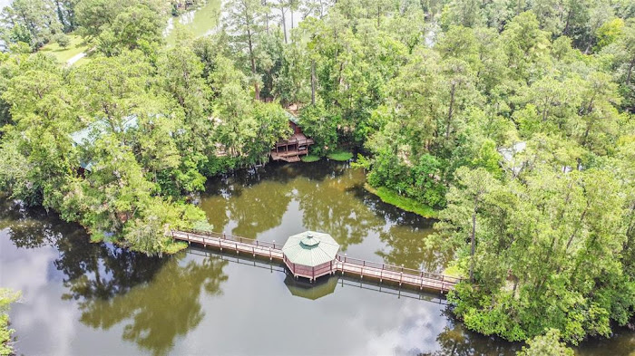 Zoo near Hampton Inn Fairhope-Mobile Bay, AL