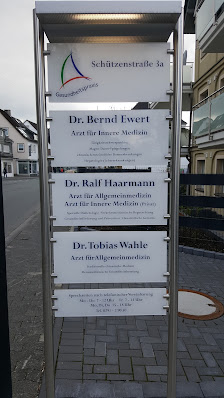 Dr. Tobias Wahle Schützenstraße 3a, 59872 Meschede, Deutschland