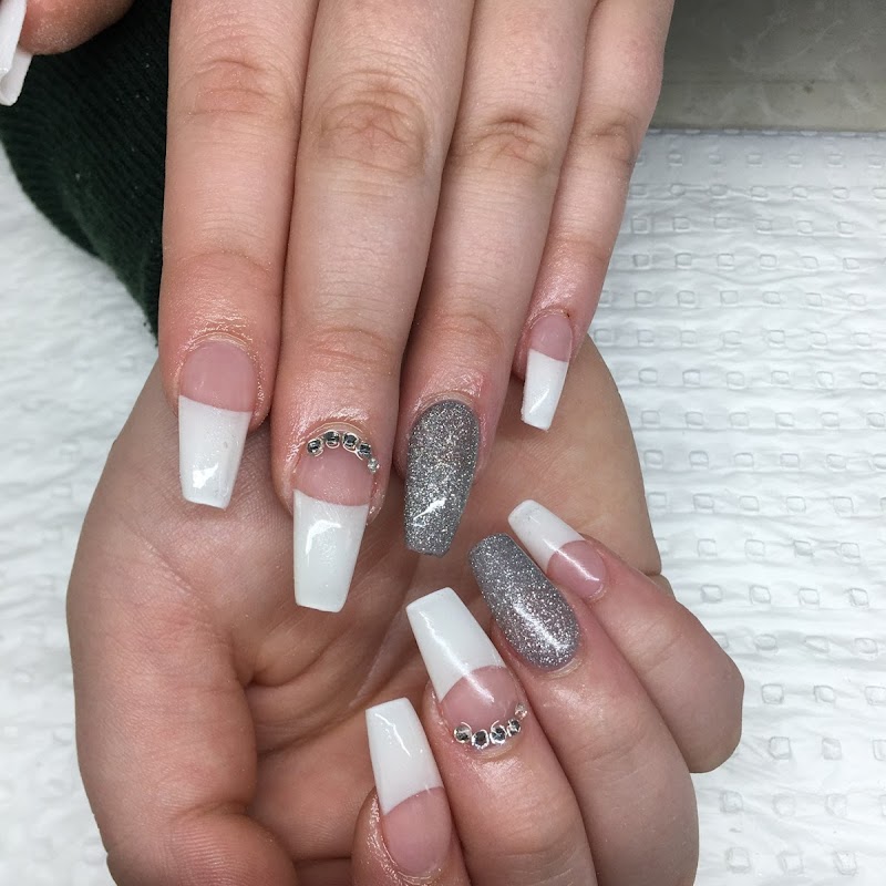 FAB Nails and Beauty