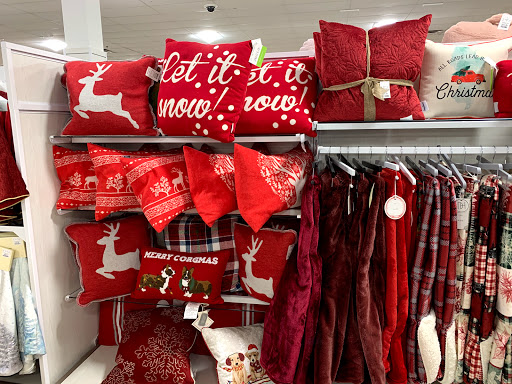 Department Store «HomeGoods», reviews and photos, 43 Woodbridge Center Dr, Woodbridge, NJ 07095, USA