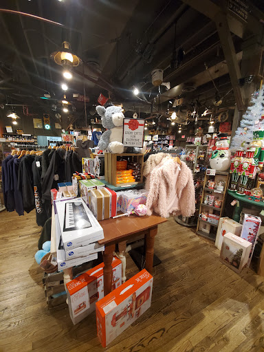 American Restaurant «Cracker Barrel Old Country Store», reviews and photos, 18531 N Creek Dr, Tinley Park, IL 60477, USA