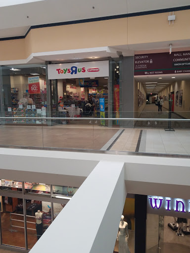 Shopping Mall «Southridge Mall», reviews and photos, 5300 S 76th St, Greendale, WI 53129, USA