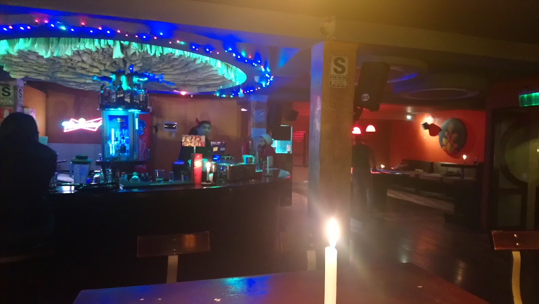 Mushrooms Lounge & Bar