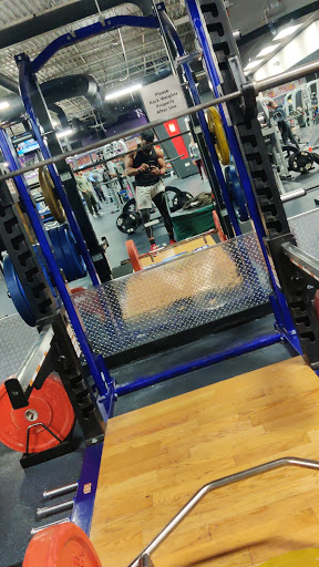 Health Club «Crunch - Tampa Palms», reviews and photos, 15313 Amberly Dr, Tampa, FL 33647, USA