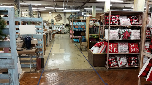 Antique Furniture Store «Jarfly Antique Market», reviews and photos, 47 Railroad Ave, Jefferson, GA 30549, USA