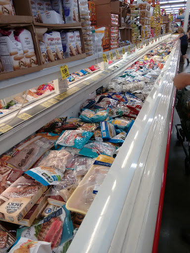 Grocery Store «Grocery Outlet Bargain Market», reviews and photos, 1203 N State St, Ukiah, CA 95482, USA