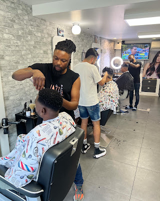 NZAMBE COIFFURE à Toulouse