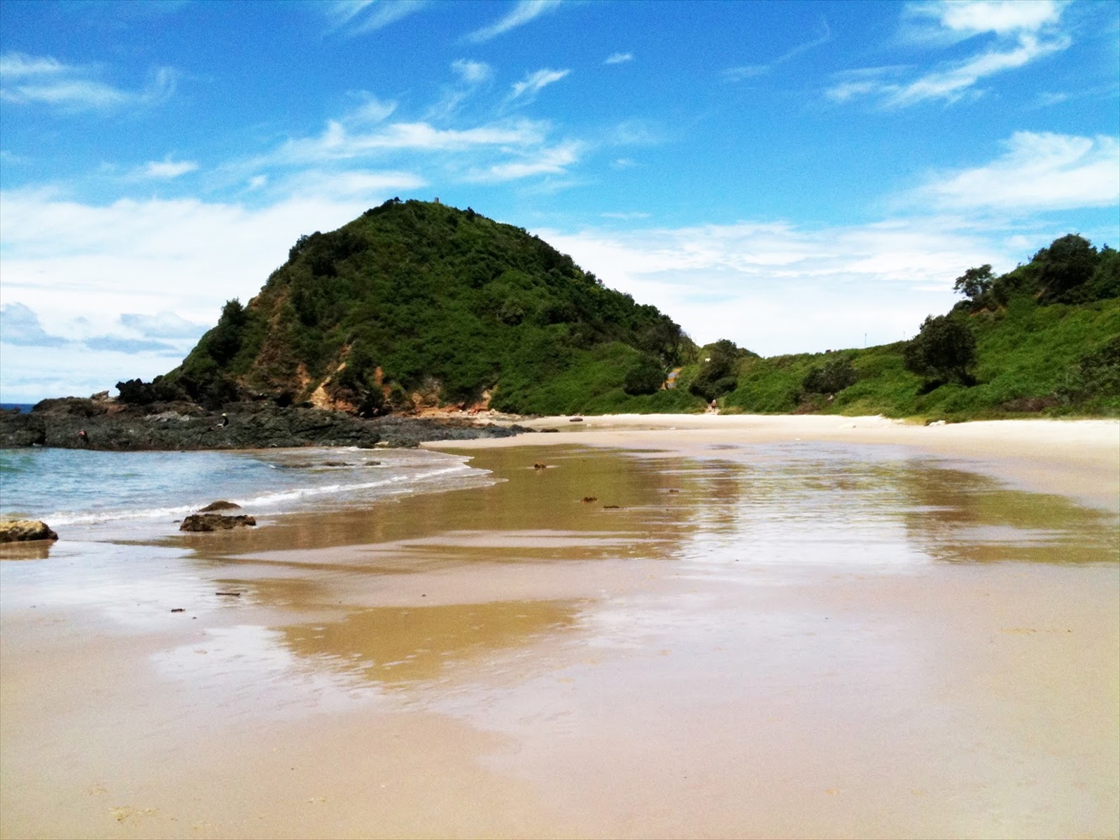 Nobbys Beach photo #9