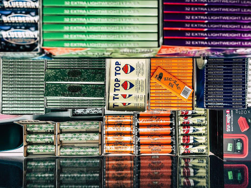 Tobacco Shop «Burton Heights Smoke Shop», reviews and photos, 1970 Division Ave S, Grand Rapids, MI 49507, USA