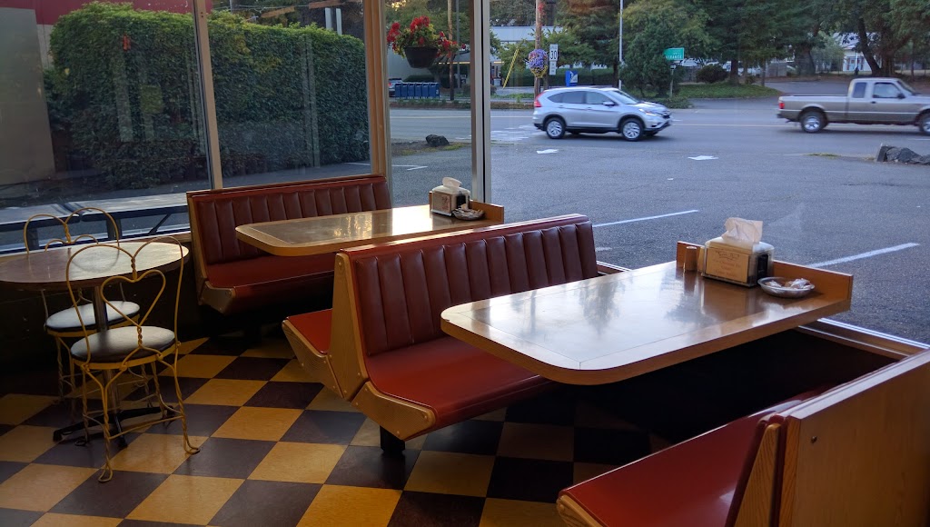 Giant Drive In 97035