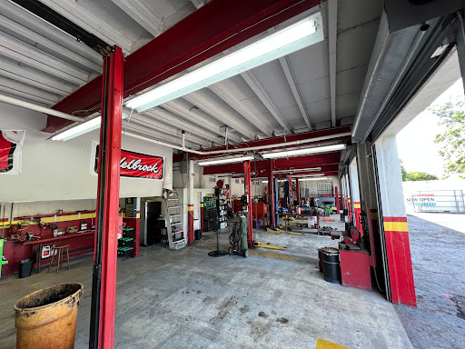 Auto Repair Shop «Circle Car Care Co», reviews and photos, 1002 N Federal Hwy, Hollywood, FL 33020, USA