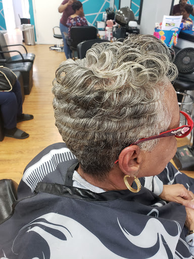 Hair Salon «Perfect Reflectionz Beauty Salon and BarberShop», reviews and photos, 5805 Silver Hill Rd, District Heights, MD 20747, USA