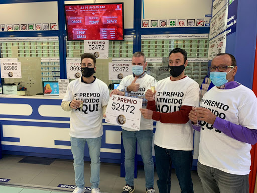 Administración de Loteria Nº5 Torrevieja 'El Conejo de Oro' en Torrevieja