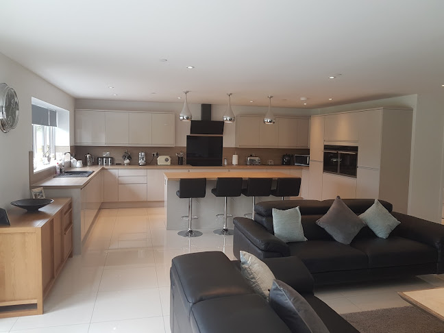 Reviews of North Wales Kitchen Installation Anglesey in Glasgow - Carpenter