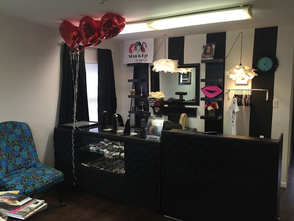 Couture Salon & Barbering 08360