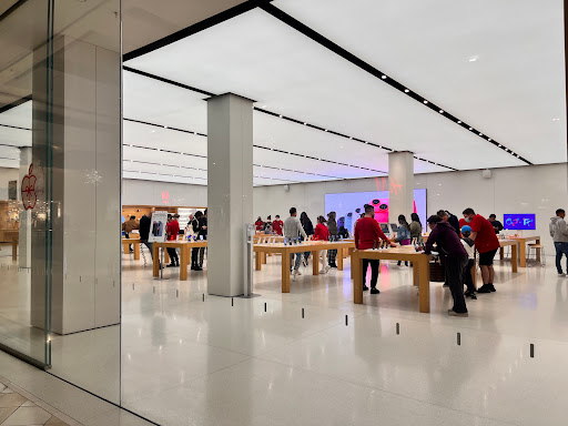 Apple Sherman Oaks image