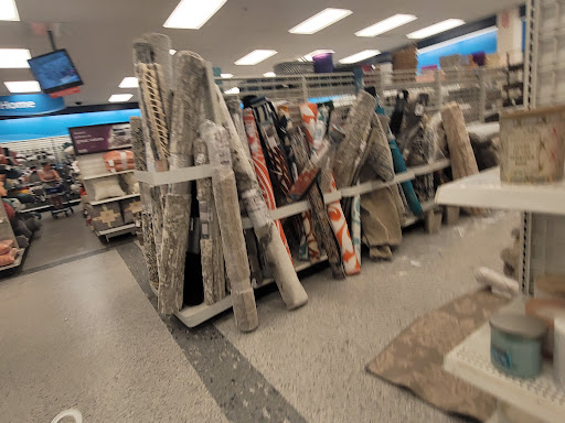 Clothing Store «Ross Dress for Less», reviews and photos, 12680 W Sunrise Blvd, Sunrise, FL 33323, USA