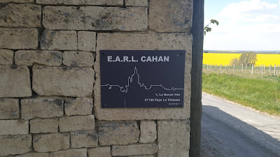 EARL CAHAN à Faye-la-Vineuse