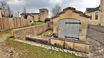 Mairie à Xanton-Chassenon