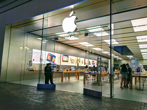 Apple Fashion Island image