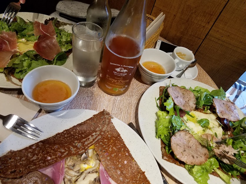 Breizh Café Marais | La Crêpe Autrement à Paris