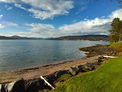 Foto von Rosneath Castle Park Beach und die siedlung