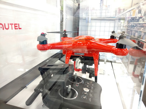 Electronics Store «Best Buy», reviews and photos, 16221 Ford Rd, Dearborn, MI 48126, USA