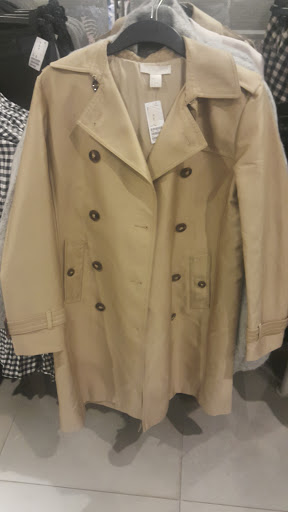 Stores to buy women's trench coats Cairo