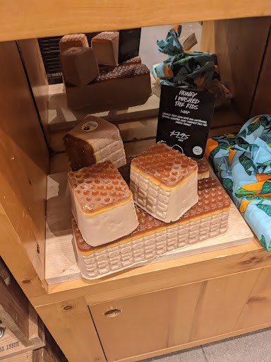 Cosmetics Store «Lush Cosmetics», reviews and photos, 303 Memorial City Way, Houston, TX 77024, USA