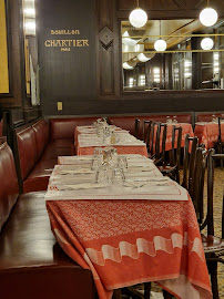 Atmosphère du Restaurant français Bouillon Chartier Gare de l'Est à Paris - n°13