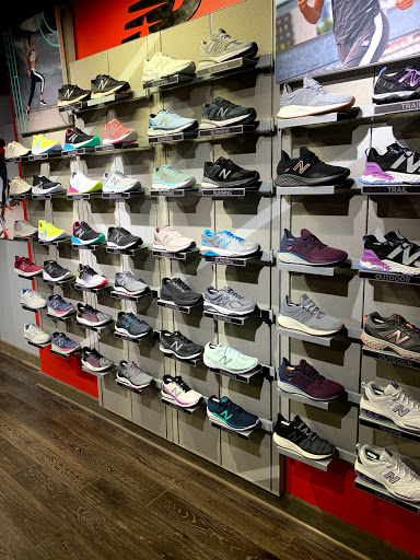 Shoe Store «New Balance Bellevue», reviews and photos, 823 Bellevue Way NE #100, Bellevue, WA 98004, USA