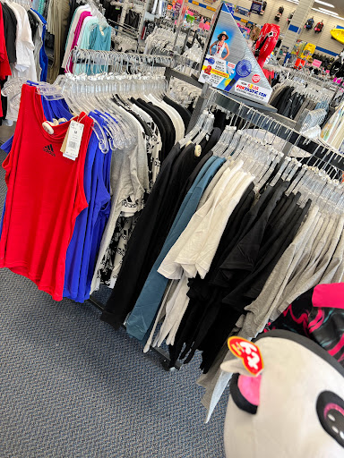 Sporting Goods Store «Big 5 Sporting Goods - Bakersfield», reviews and photos, 3203 Mall View Rd, Bakersfield, CA 93306, USA