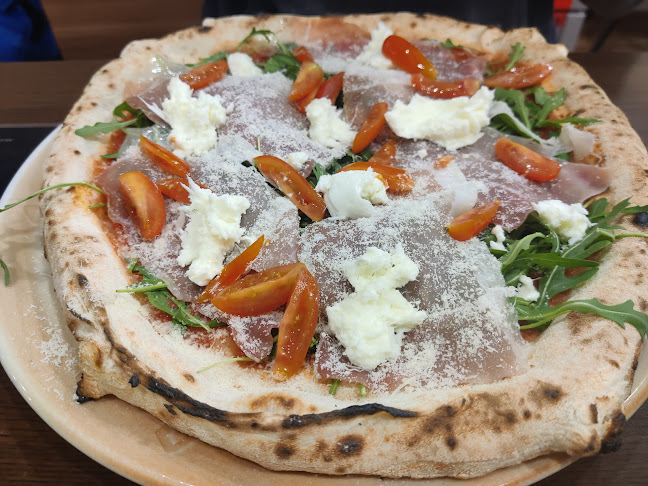 Értékelések erről a helyről: Vito's Napoletana Pizzéria, Székesfehérvár - Pizza