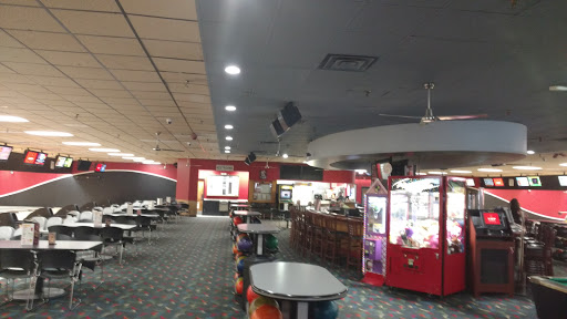 Bowling Alley «AMF Pin-O-Rama Lanes», reviews and photos, 1724 Genesee St, Utica, NY 13502, USA