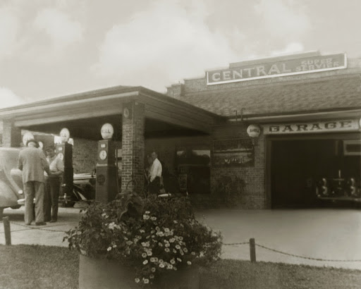 Auto Body Shop «LAKE SIDE AUTO REBUILDERS, INC.», reviews and photos, 3101 Central St, Evanston, IL 60201, USA