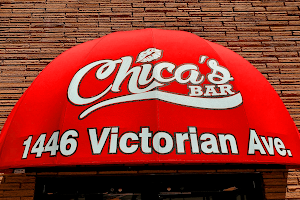 Chica's Bar image