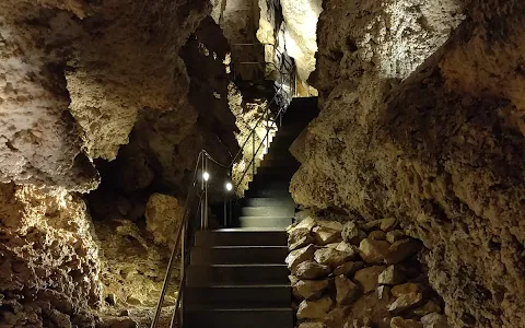 Szemlő-hegyi Cave image
