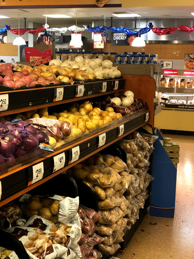 Grocery Store «Stop & Shop», reviews and photos, 333 W River St, Providence, RI 02904, USA